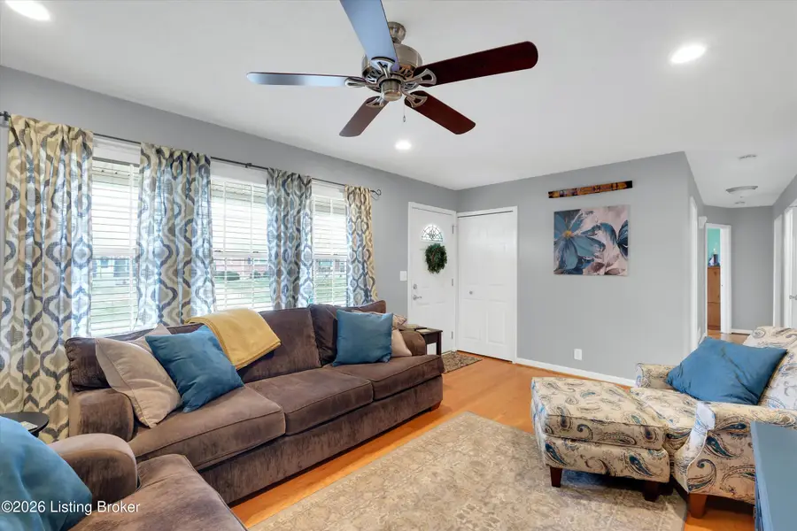 8107 Jasmine Ln, Louisville, KY 40228 - Image #3