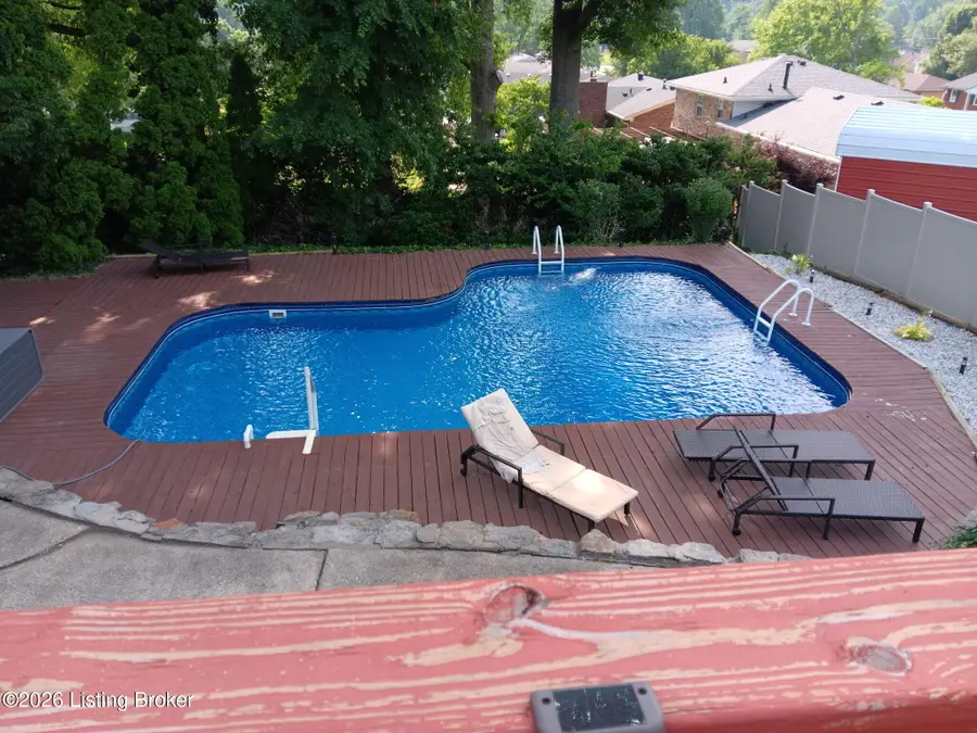 5913 Leon Way, Louisville, KY 40214 - Image #2