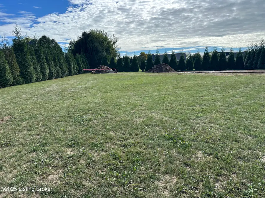 135 Maywood Ave, Bardstown, KY 40004 - Image #2