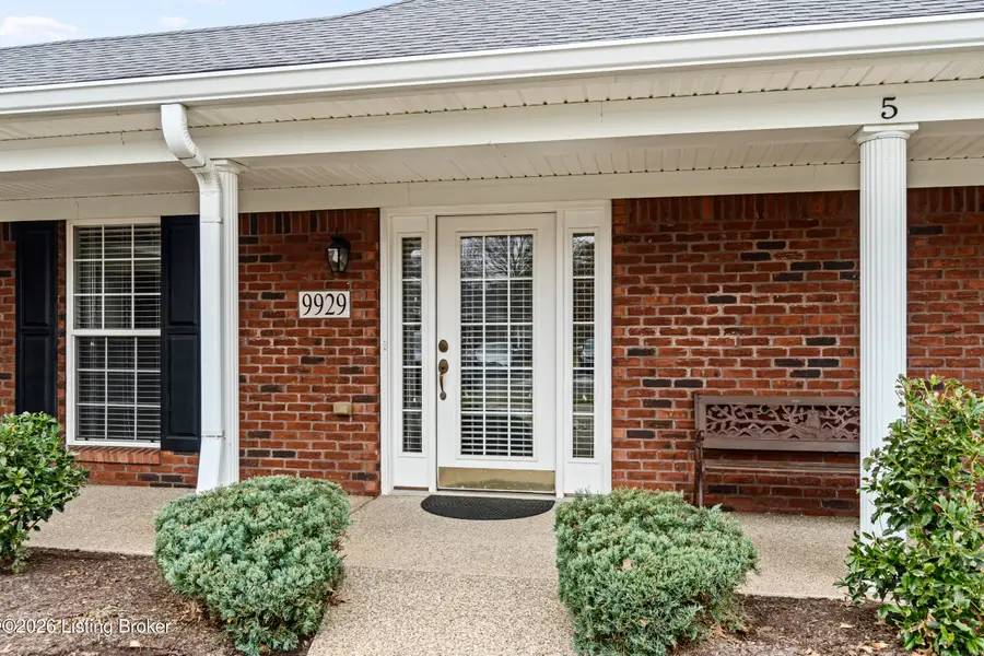 9929 Chenoweth Vista Way, Louisville, KY 40299 - Image #2