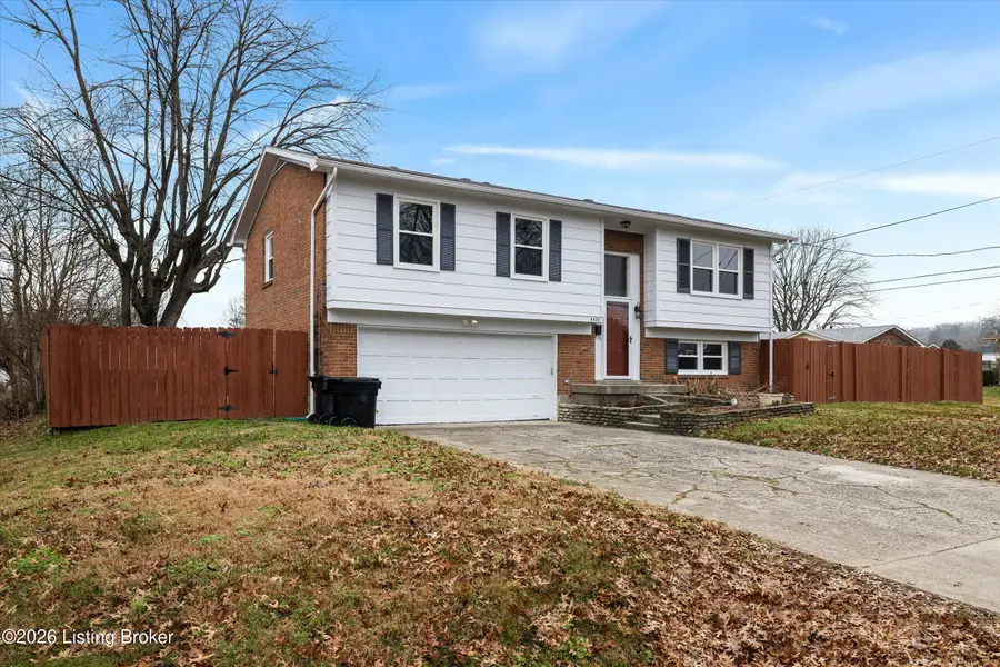 4433 Malcolm Rd, Louisville, KY 40216 - Image #2