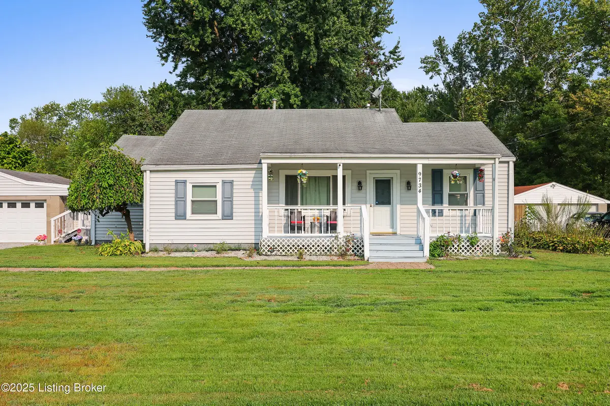 9734 Mason Ln, Fairdale, KY 40118 - Image #1