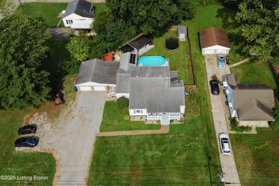 9734 Mason Ln, Fairdale, KY 40118 - Image #3