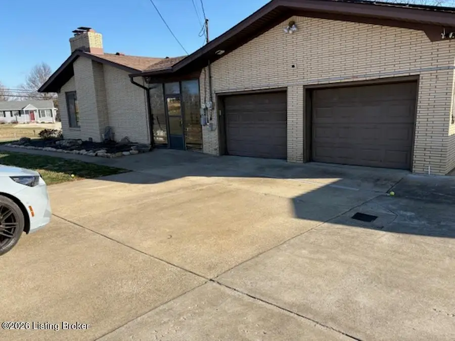 6701 Shibley Ave, Louisville, KY 40291 - Image #2