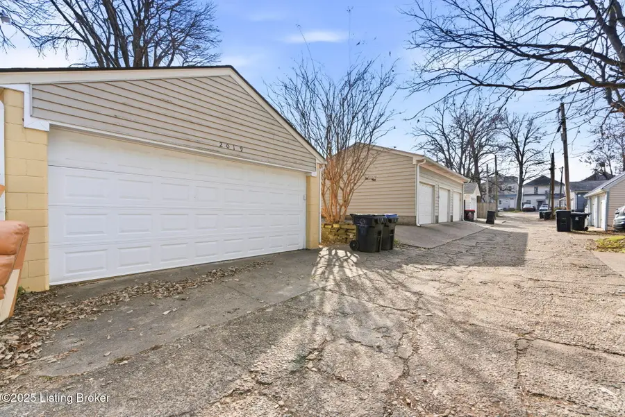2019 Bonnycastle Ave, Louisville, KY 40205 - Image #3