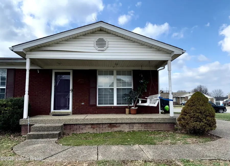 8000 Kenhurst Dr, Louisville, KY 40258 - Image #3