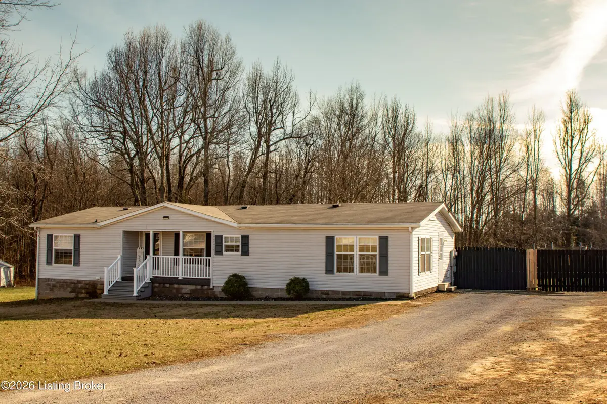 310 Clearview Dr, Radcliff, KY 40160 - Image #1