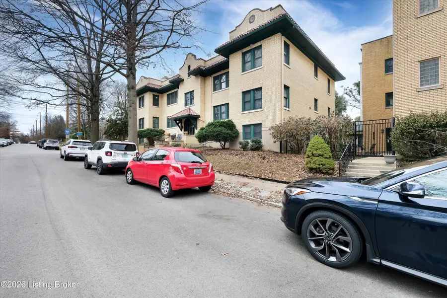 2337 Bonnycastle Ave #APT 4, Louisville, KY 40205 - Image #3