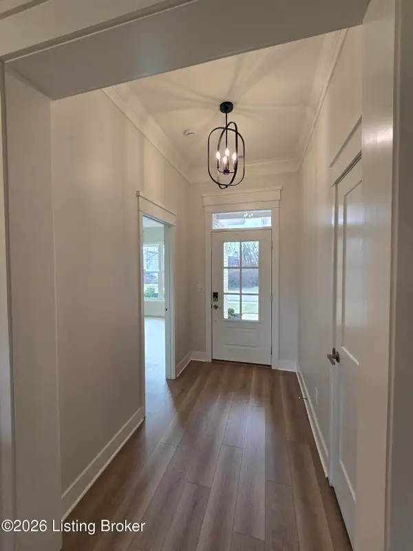 4423 Lochridge Pkwy, Louisville, KY 40299