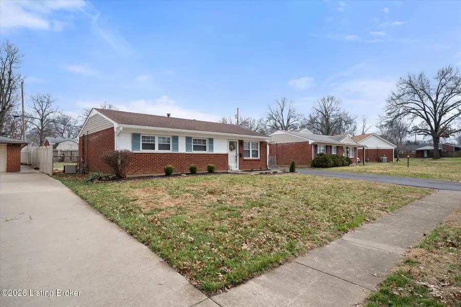 3605 Ethelwood Dr, Jeffersontown, KY 40299 - Image #2