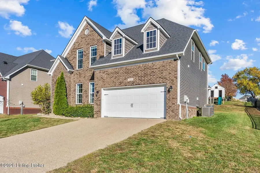18104 Brightleaf Pl, Fisherville, KY 40023 - Image #2