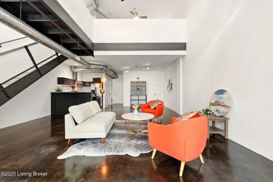 400 E Main St #308, Louisville, KY 40202 - #2