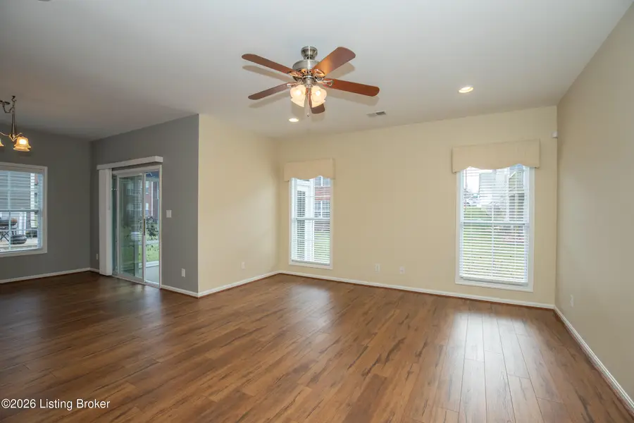 3411 Eastbrook Dr, La Grange, KY 40031 - Image #3