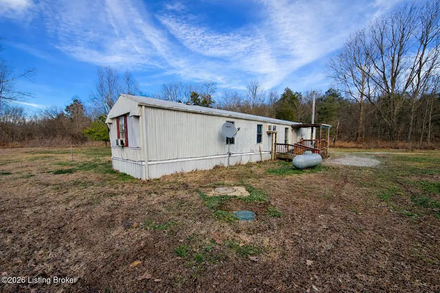 499 Hornback Farms Ln, Webster, KY 40176 - Image #2