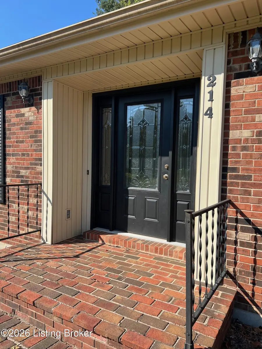 214 Hollywood Dr, Bardstown, KY 40004 - Image #2