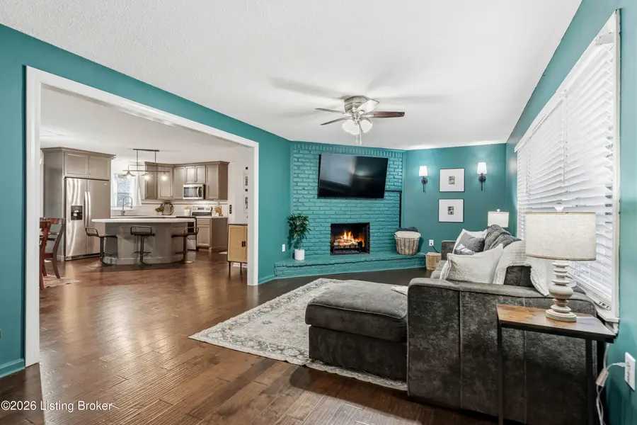 218 Rosewood Dr, Bardstown, KY 40004 - Image #2