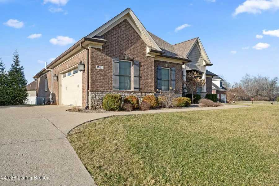 7507 Greenfield Pl, Crestwood, KY 40014 - Image #2