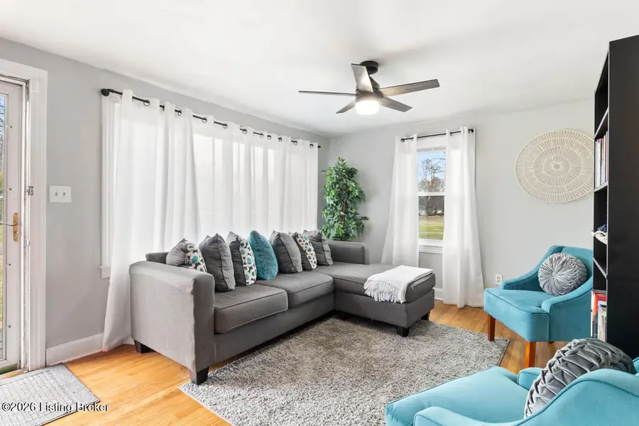 2718 Pioneer Rd, Louisville, KY 40216 - Image #3