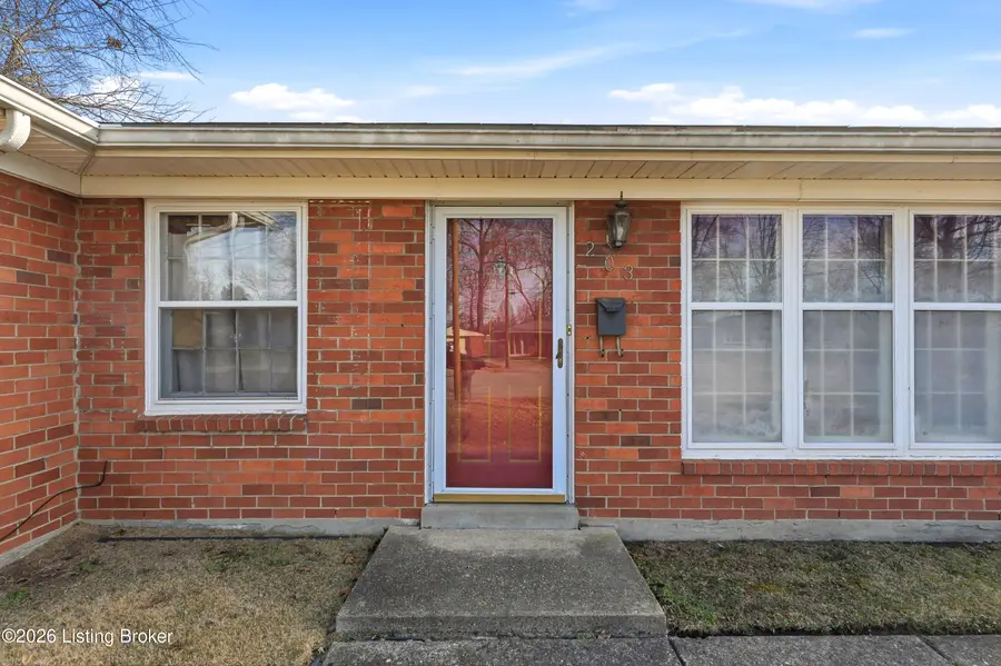 203 Lesane Ct, Louisville, KY 40214 - Image #3