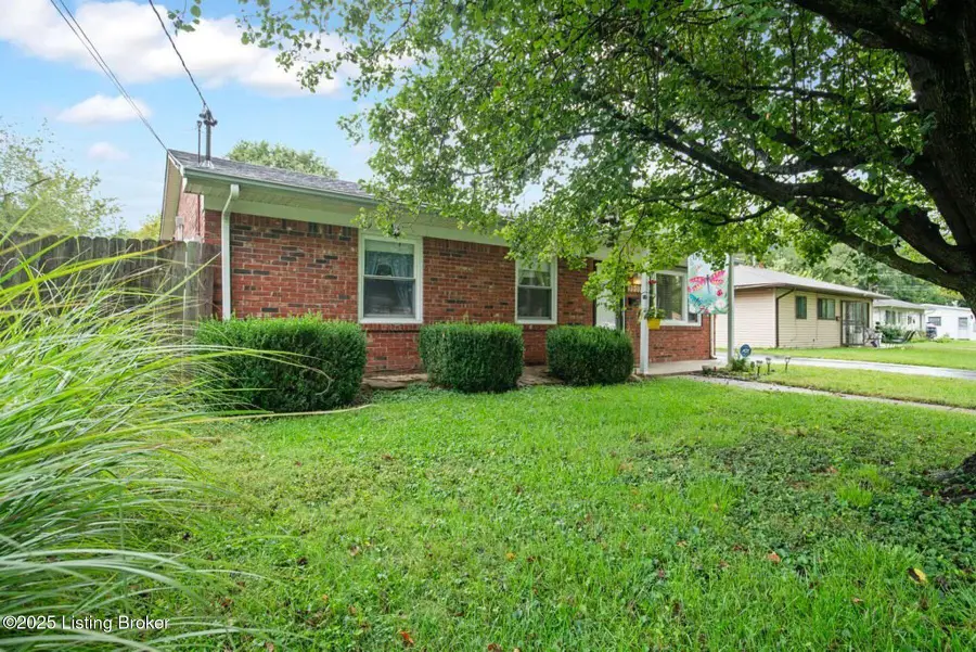 9907 Plaudit Way, Louisville, KY 40272 - Image #3