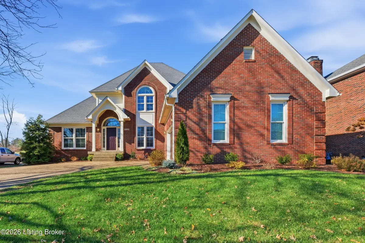 10215 Glenmary Farm Dr, Louisville, KY 40291 - Image #1