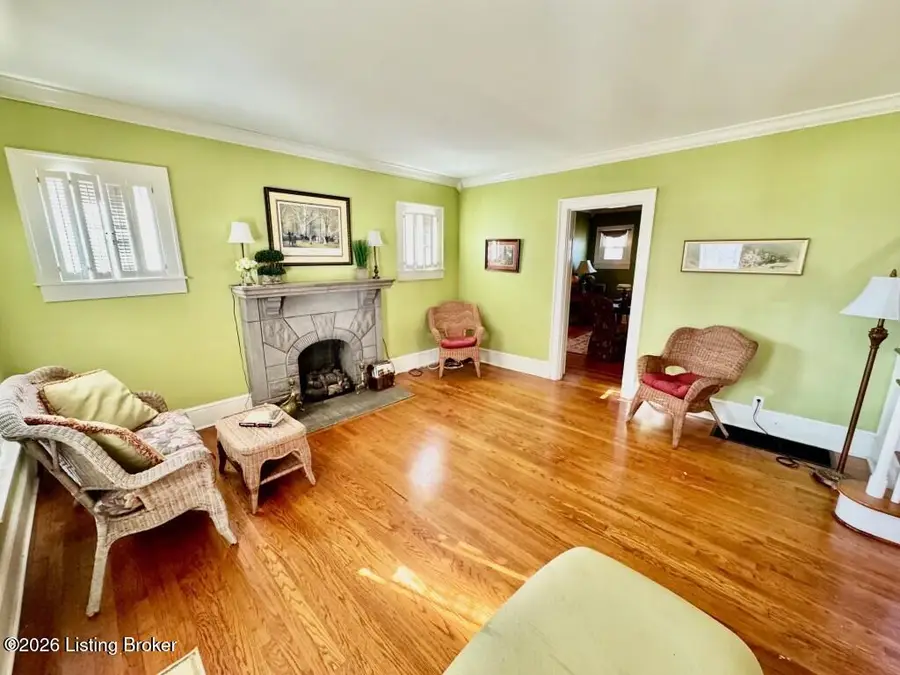 402 N Walnut St, Springfield, KY 40069 - Image #2