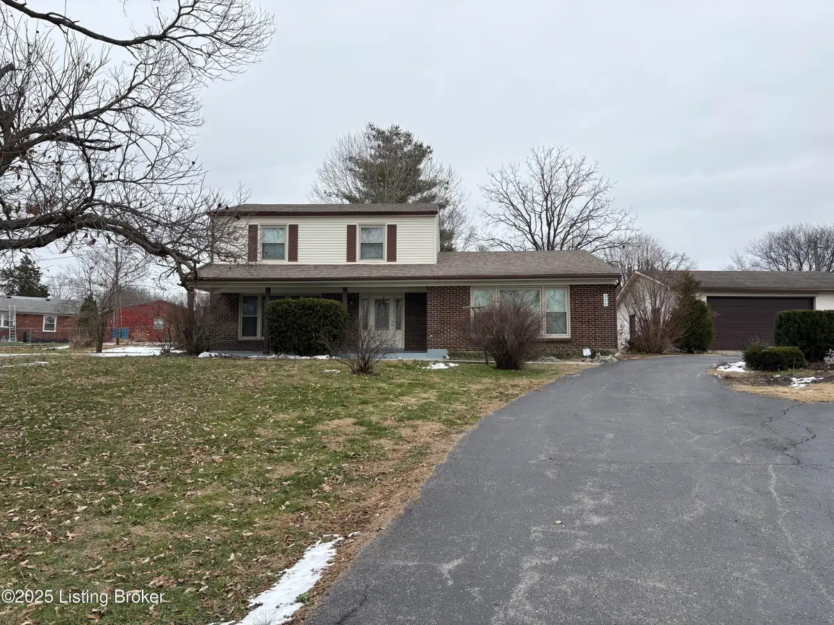 200 Castlerock Dr, Shepherdsville, KY 40165 - Image #1