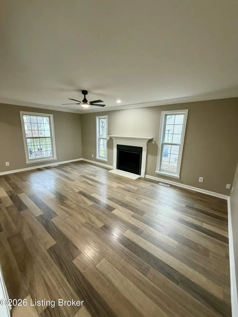 6229 Camden Cir, Crestwood, KY 40014 - Image #2