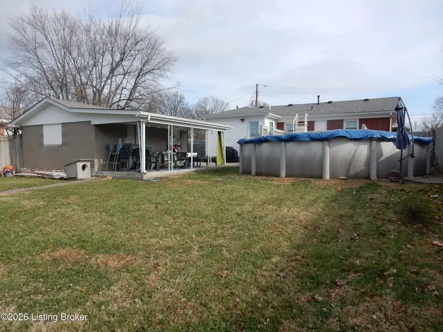 8202 Westray Ln, Louisville, KY 40219 - Image #3