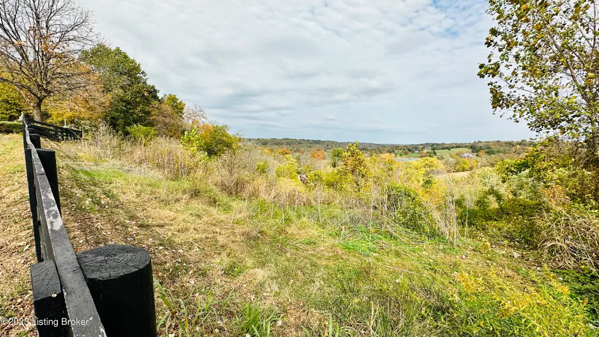 6120 Old Heady Rd, Louisville, KY 40299 - Image #1