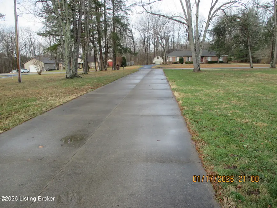 376 Wilderness Trail, Shepherdsville, KY 40165 - Image #2