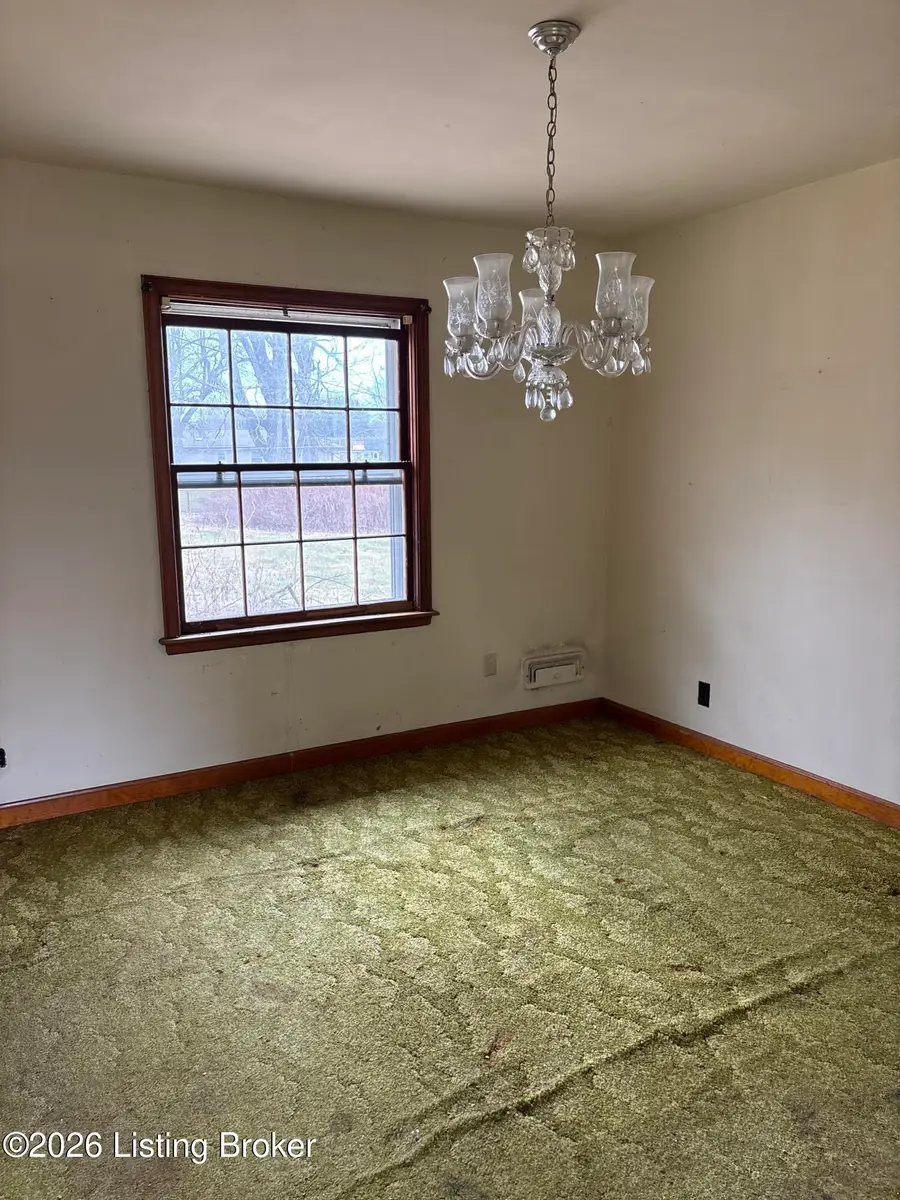 9801 Fireside Dr, Louisville, KY 40272 - Image #3