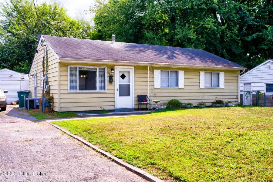 4804 Granada Dr, Louisville, KY 40272 - Image #2