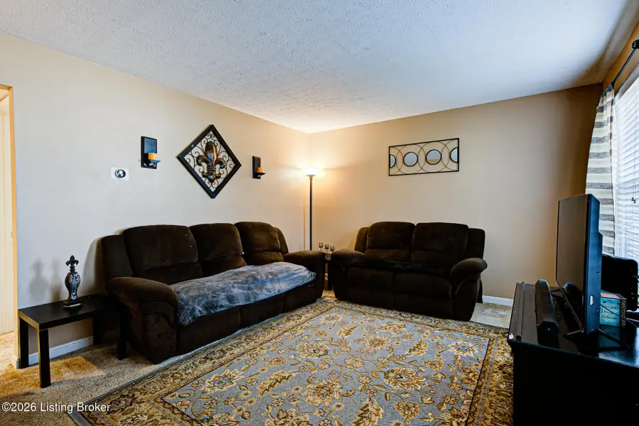 9512 Cooper Chase Ct, Louisville, KY 40229 - Image #3