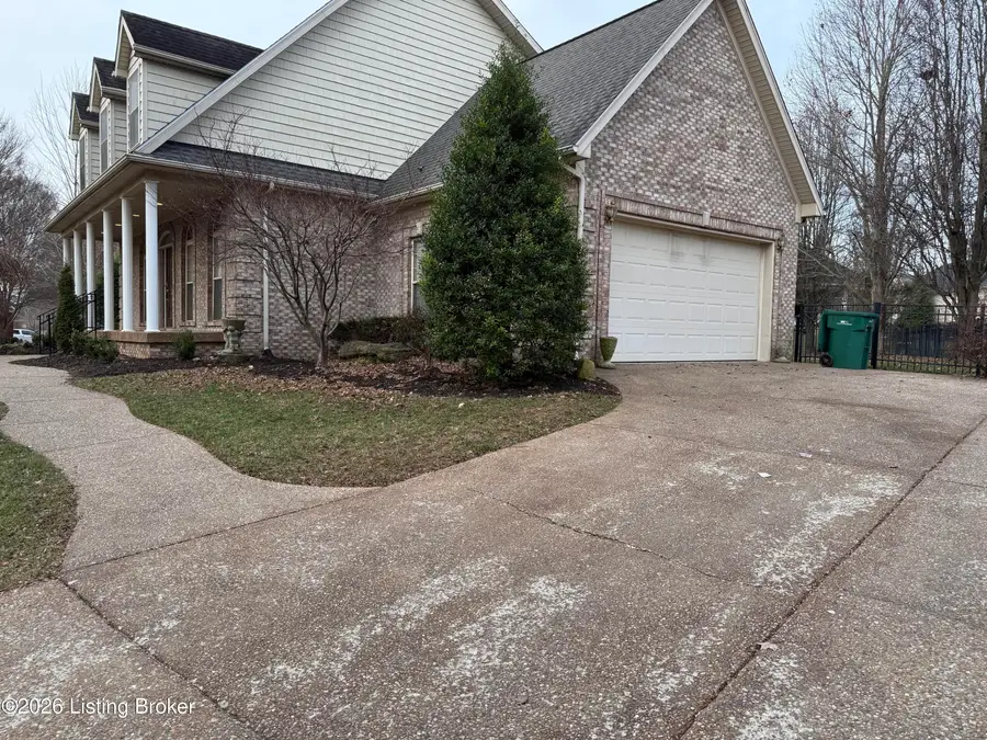 11124 Perwinkle Ln, Louisville, KY 40291 - Image #2
