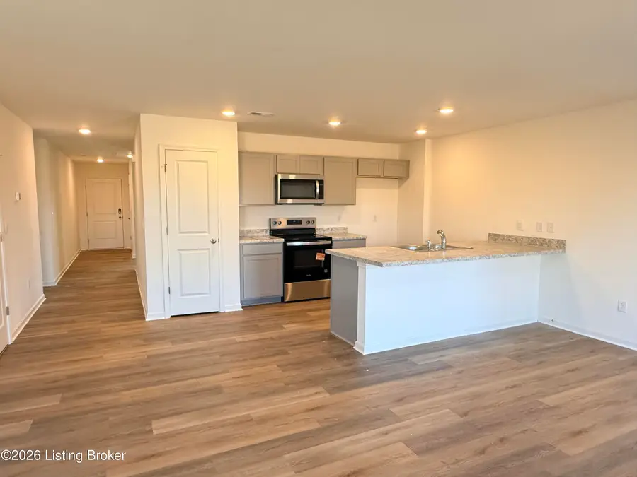 135 Ellis Park, Elizabethtown, KY 42701 - Image #2