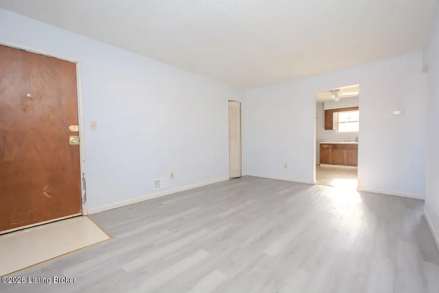 3204 Fordhaven Rd, Louisville, KY 40214 - #2