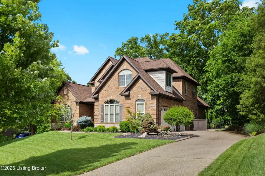 19105 Brattle Ln, Louisville, KY 40245 - Image #2