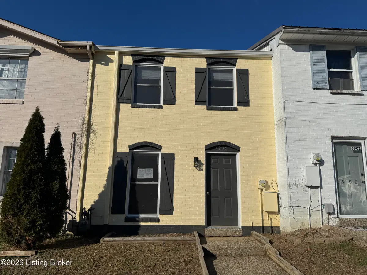 6904 Holly Lake Dr, Louisville, KY 40291 - Image #1