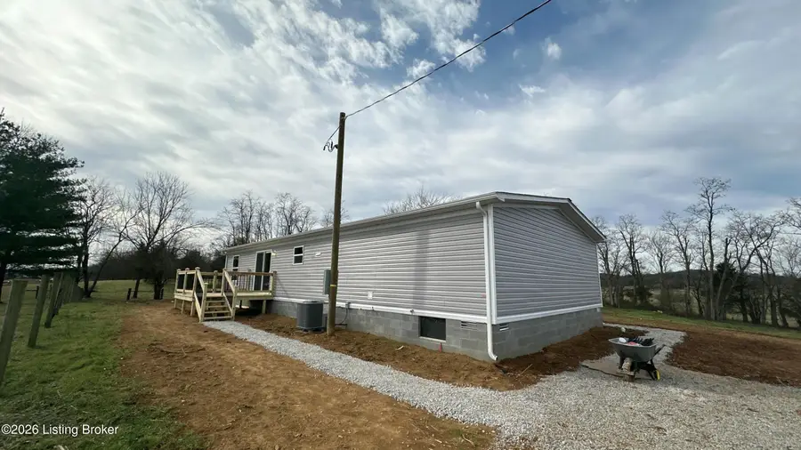 217 Joyce Ct, Guston, KY 40142 - Image #2