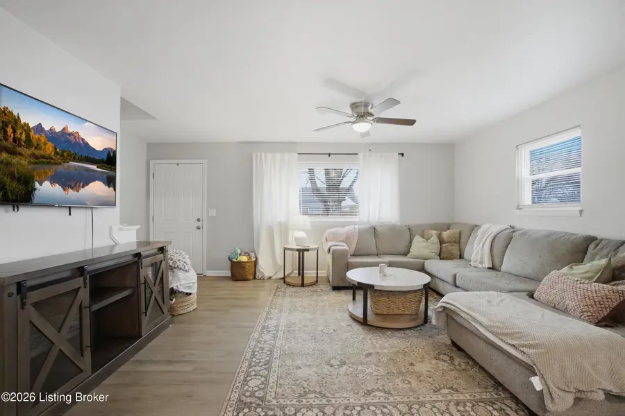 9221 Vevey Rd, Louisville, KY 40291 - Image #3