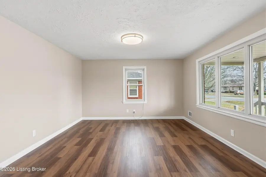 11408 Flowervale Ln, Louisville, KY 40272 - Image #3