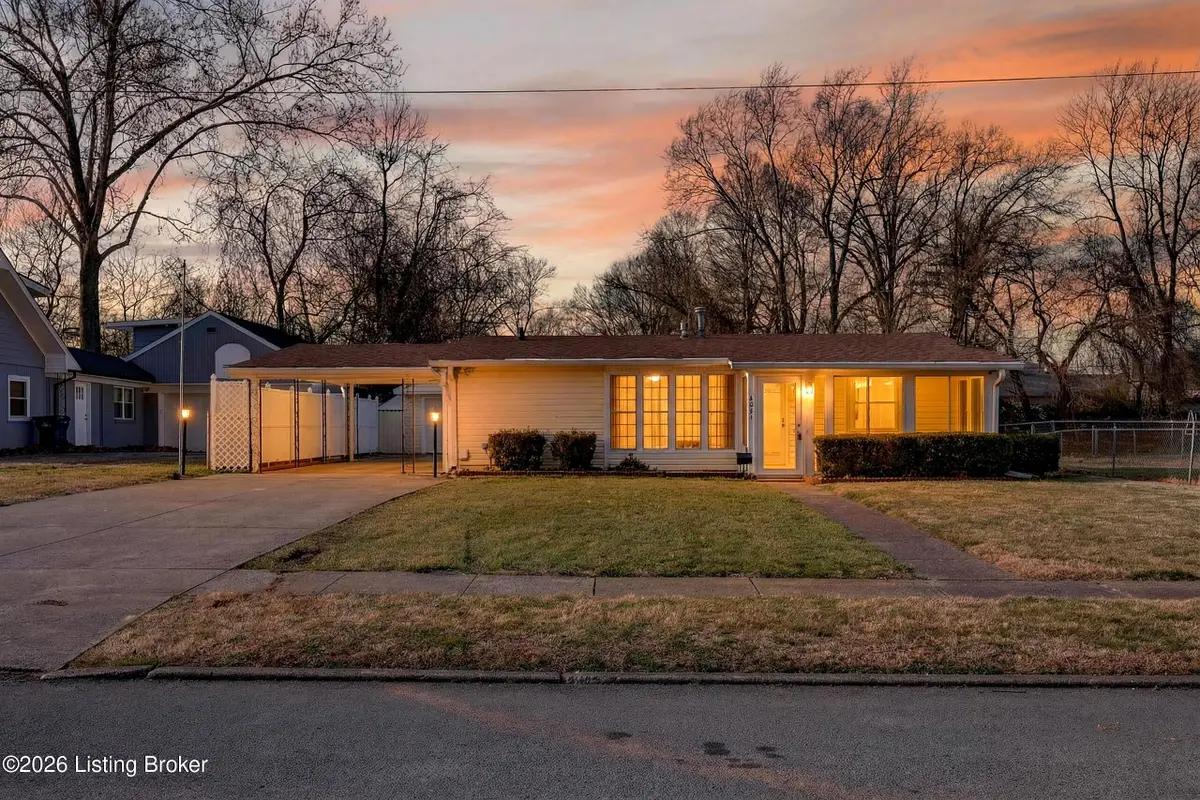 9901 Ponder Ln, Louisville, KY 40272 - Image #1