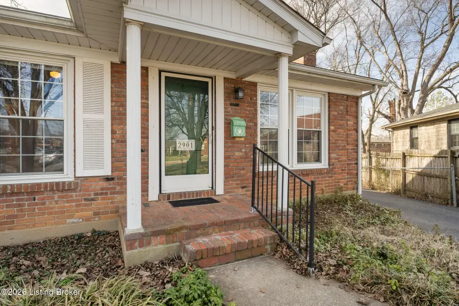 2901 Butler Ct, Louisville, KY 40218 - Image #2