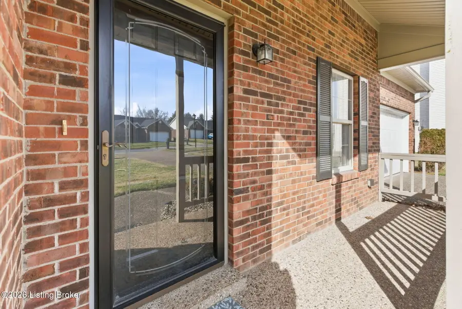 4653 Shenandoah Dr, Louisville, KY 40241 - Image #2