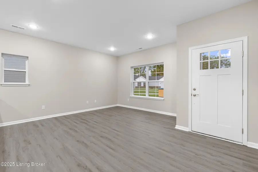 3200 Maldon Ct, Louisville, KY 40216 - #3