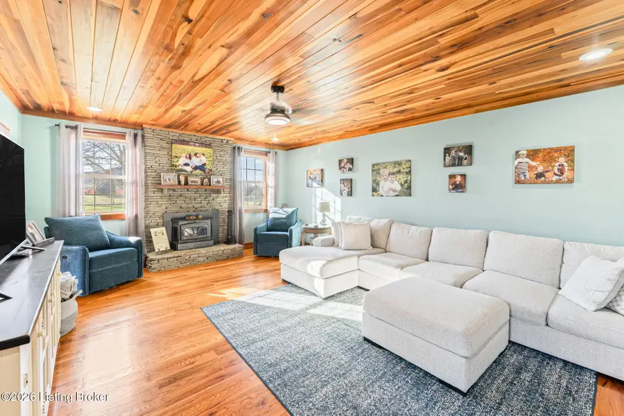 1109 Halifax Rd, Scottsville, KY 42164 - Image #2