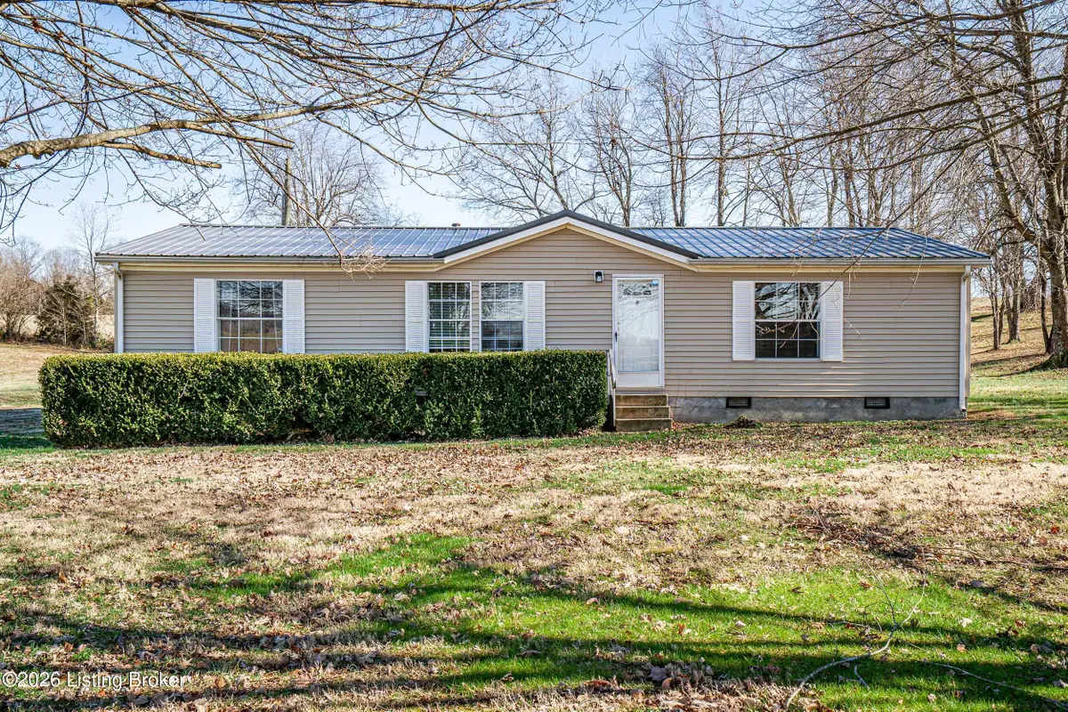 672 Whickerville Rd, Hardyville, KY 42746 - Image #1