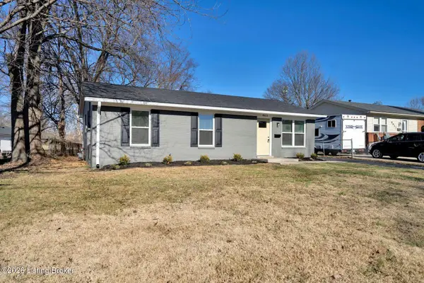 8611 Bluebell Dr, Louisville, KY 40219