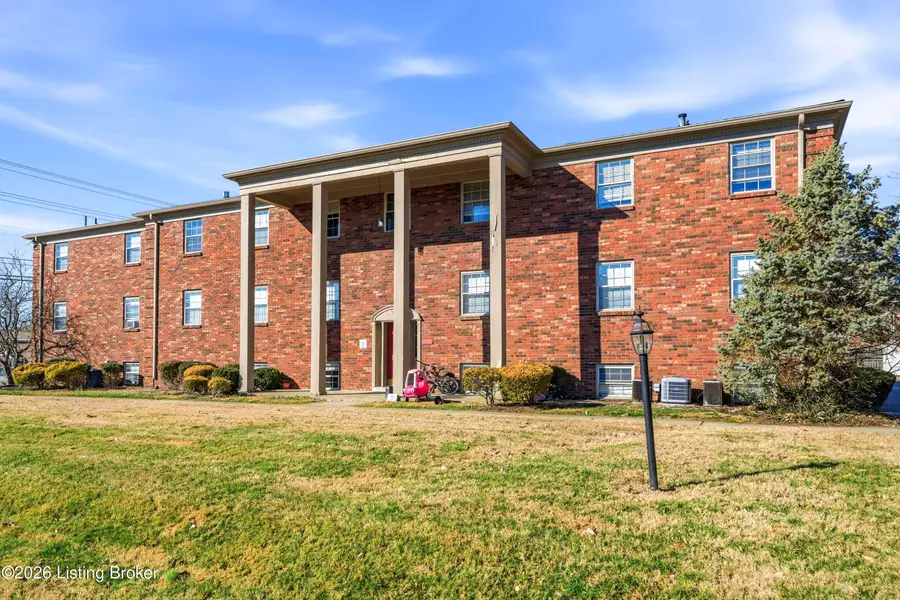 1801 Janlyn Rd #11, Louisville, KY 40299 - Image #2